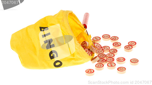 Image of Wooden kegs in a yellow sack