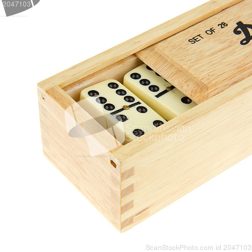 Image of Domino in wooden box