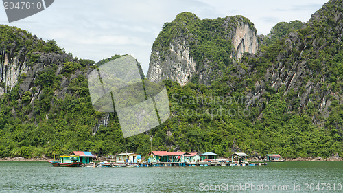 Image of Floating fisherman's village in ha long bay