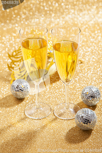 Image of Masquerade Mask and champagne