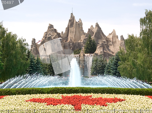 Image of Canada's Wonderland amusement park entrance