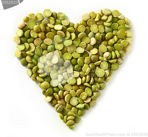 Image of green lentils heart
