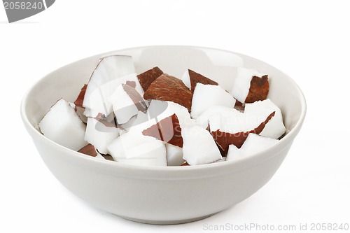 Image of pieces of coconut in a bowl