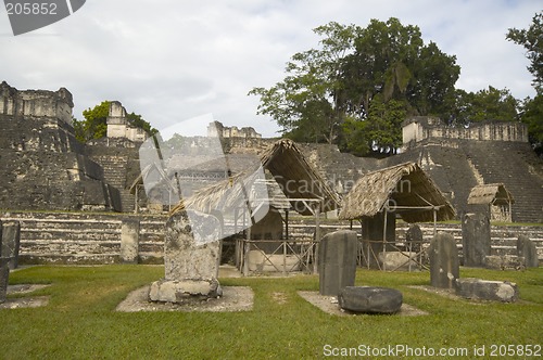 Image of great plaza tikal guatemala