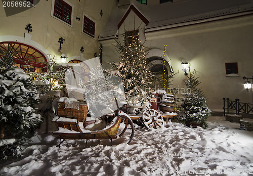 Image of Christmas Decor. Posted by snow sleds.