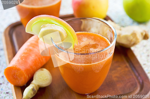 Image of Carrot with Apple and Ginger juice