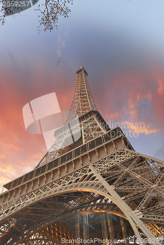 Image of Wonderful sky colors above Eiffel Tower. La Tour Eiffel in Paris