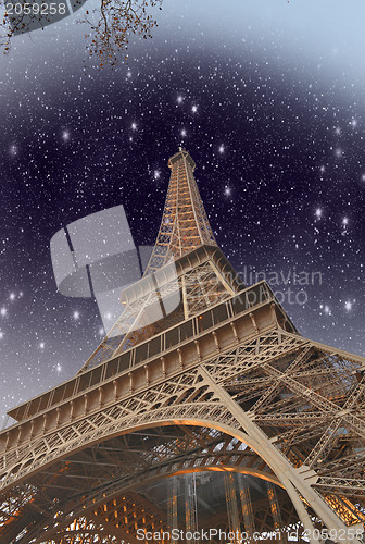 Image of Wonderful sky colors above Eiffel Tower. La Tour Eiffel in Paris