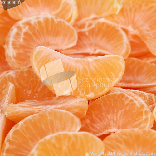 Image of Tangerines sliced in pieces