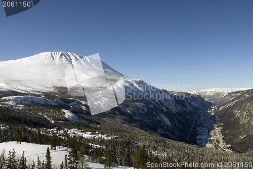 Image of Rjukan and the mountain Gaustatoppen