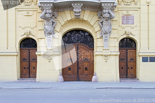 Image of City Hall entrance