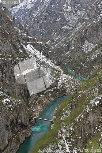 Image of Piva border