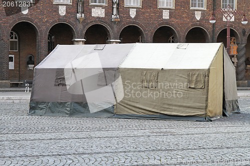 Image of Humanitarian tent