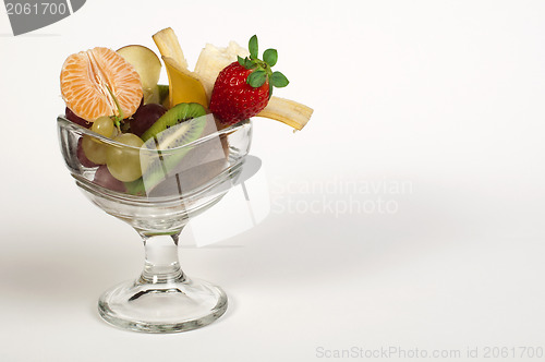 Image of Fruit salad in a glass bowl 