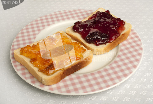 Image of Spread jam on bread