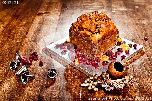 Image of Christmas decorated cake high contrast