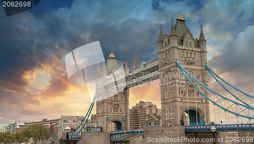 Image of Beautiful sunset colors over famous Tower Bridge in London