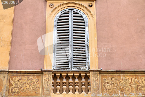 Image of Rome window