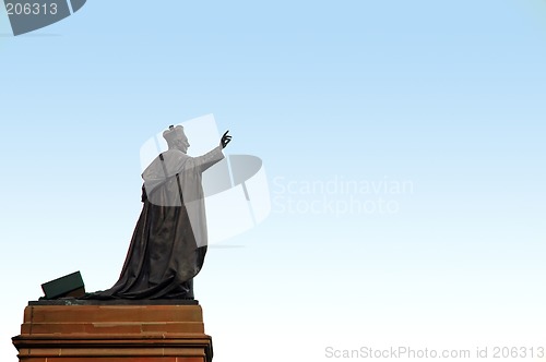 Image of pope sculpture