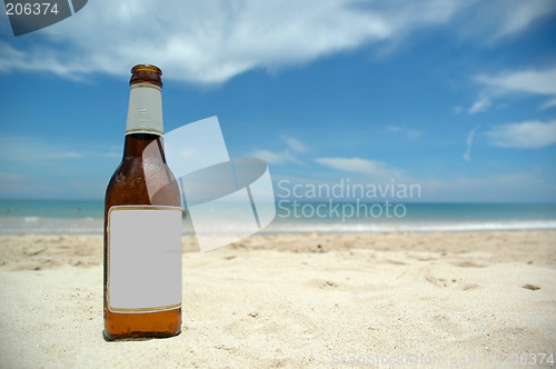 Image of Beer and beach (blank)
