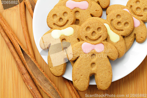 Image of Gingerbread Man over Wood