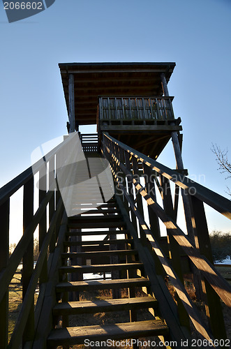 Image of birdwatching tower