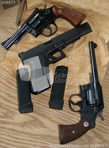 Image of Guns and ammo