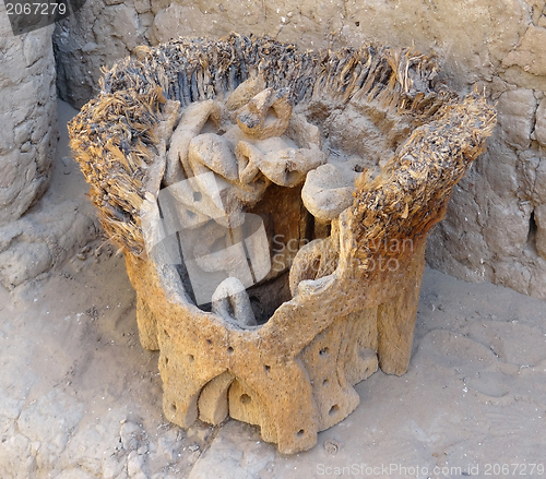 Image of sculpture at Al-Qasr