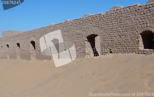 Image of egyptian building