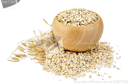 Image of Oat flakes in a bowl