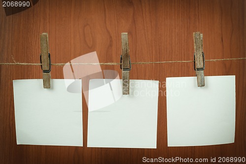 Image of Memory note paper hanging on cord