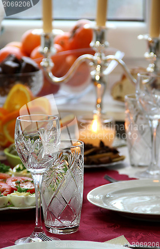 Image of Table in restaurant 