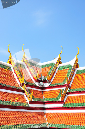 Image of thai temple roof 