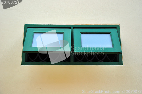 Image of vintage window 