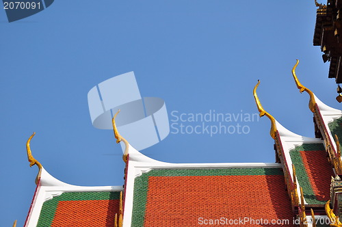 Image of thai temple roof 