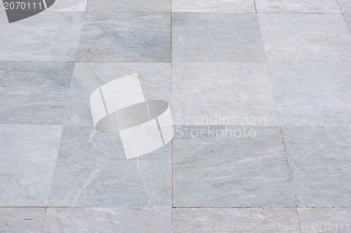 Image of natural gray mable 