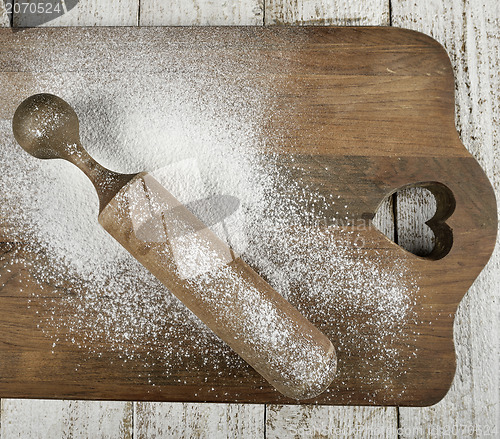 Image of Rolling Pin On A Cutting Board