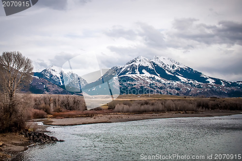 Image of rocky mountains at yellowstone river