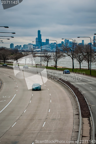 Image of chicago skyline and streets