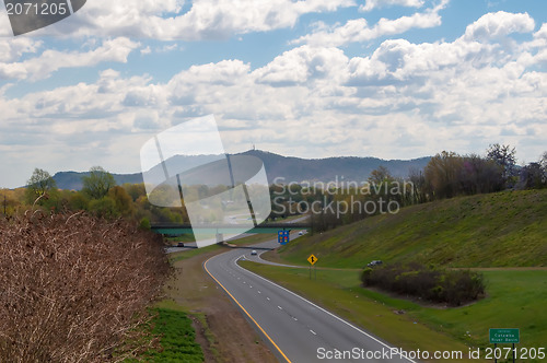 Image of highway in north carolina mountains