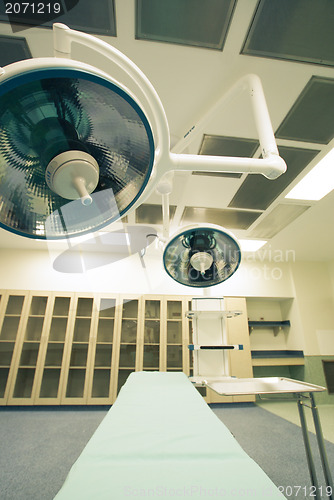 Image of operating room