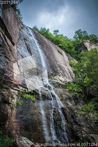 Image of chimney rock at lake lure