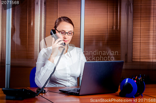 Image of businesswoman