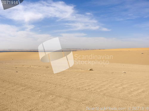 Image of desert around Birket Qarun