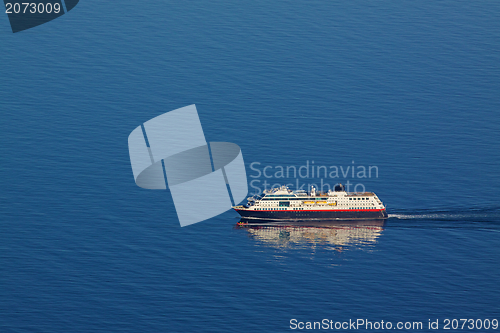Image of Cruise ship sailing