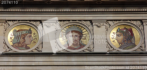 Image of Mosaic on the BNP building in Paris