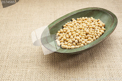 Image of soybeans in rustic bowl