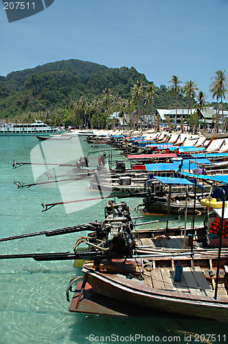 Image of Boats at the beach