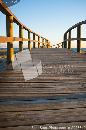 Image of Footbrige low angle