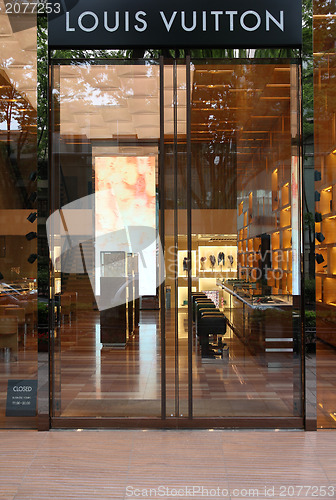 Image of Louis Vuitton, Tokyo